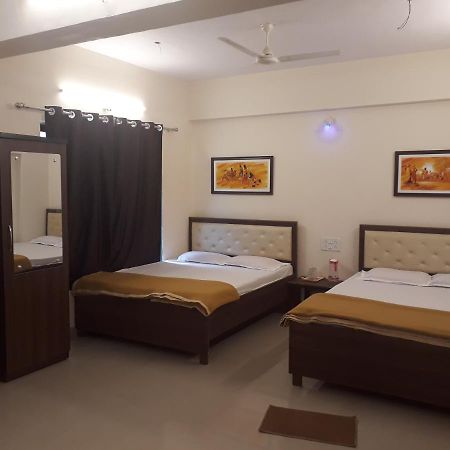 Maharaja Family Guest House Lonavala Luaran gambar